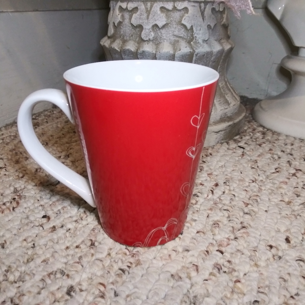 3/$18 Starbucks 2014 Red & White Valentine's Day Heart Mug - Picture 4 of 8